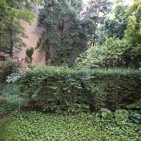 Elegant Garden Flat * Budapest
