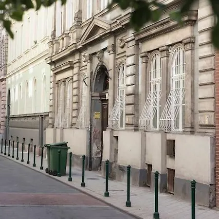 Διαμέρισμα Elegant Garden Flat