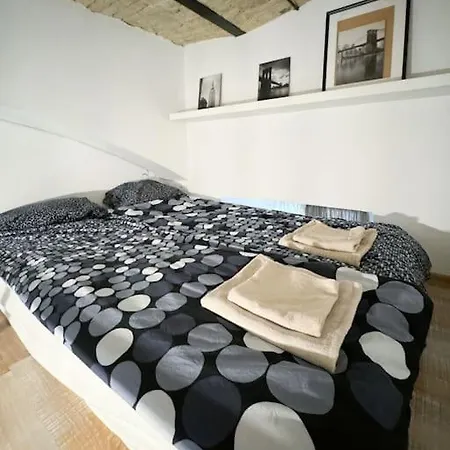 Elegant Garden Flat Διαμέρισμα