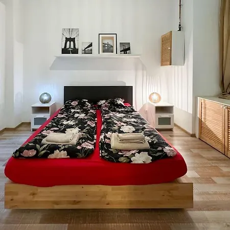 Elegant Garden Flat Διαμέρισμα *
